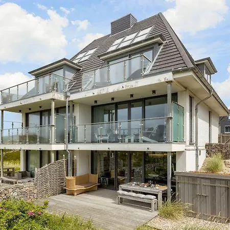 Lands-end Holiday home *